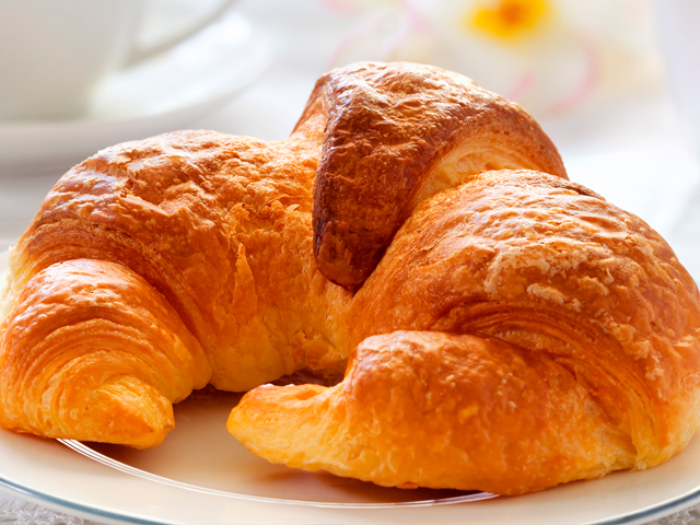 Pan de Queso y Medialunas